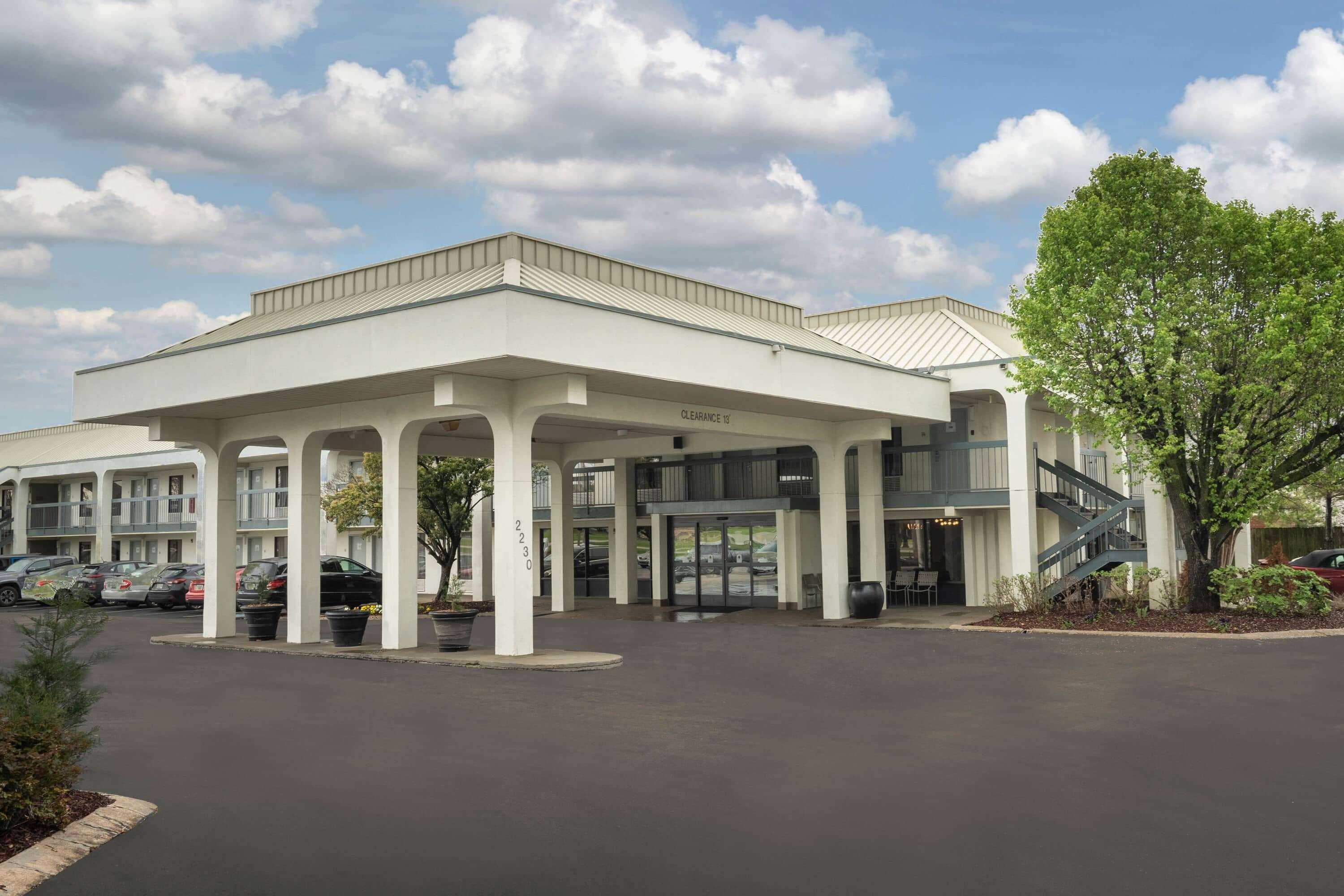 Baymont By Wyndham Murfreesboro Exterior foto